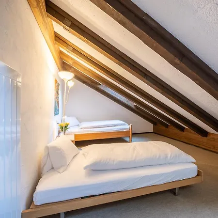 3403 Heimelige Mit Viel Dachschraege Appartement *