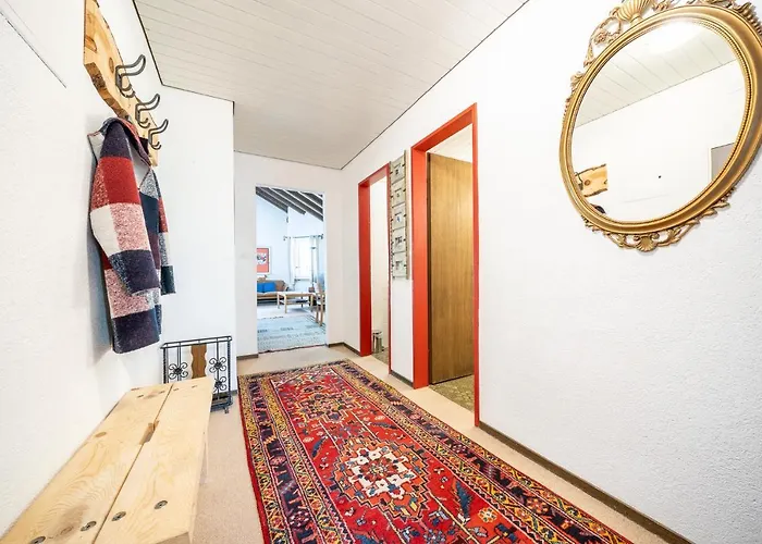 3403 Heimelige Mit Viel Dachschraege